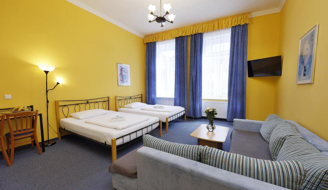 Hotel Boston Karlovy Vary Bagian luar foto