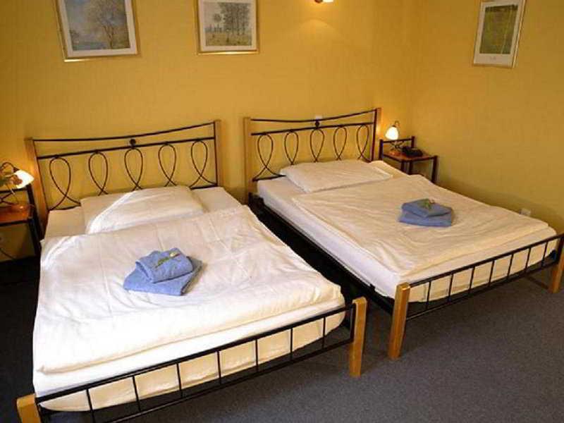 Hotel Boston Karlovy Vary Bagian luar foto