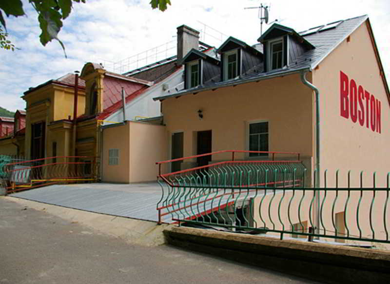 Hotel Boston Karlovy Vary Bagian luar foto
